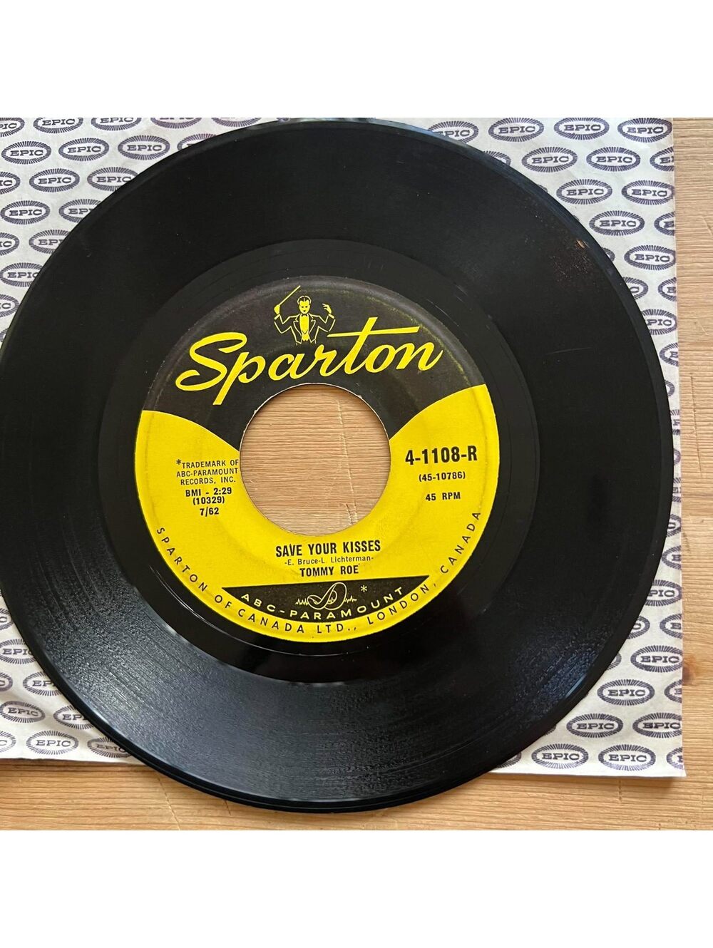 Tommy Roe - Save your Kisses/Sheila 45rpm VG+ R91
